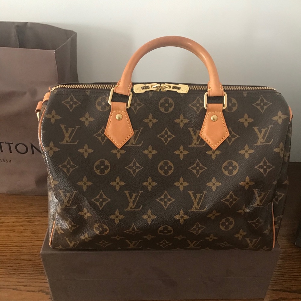 Authentic LV Speedy Bandouliere 30 Handbag